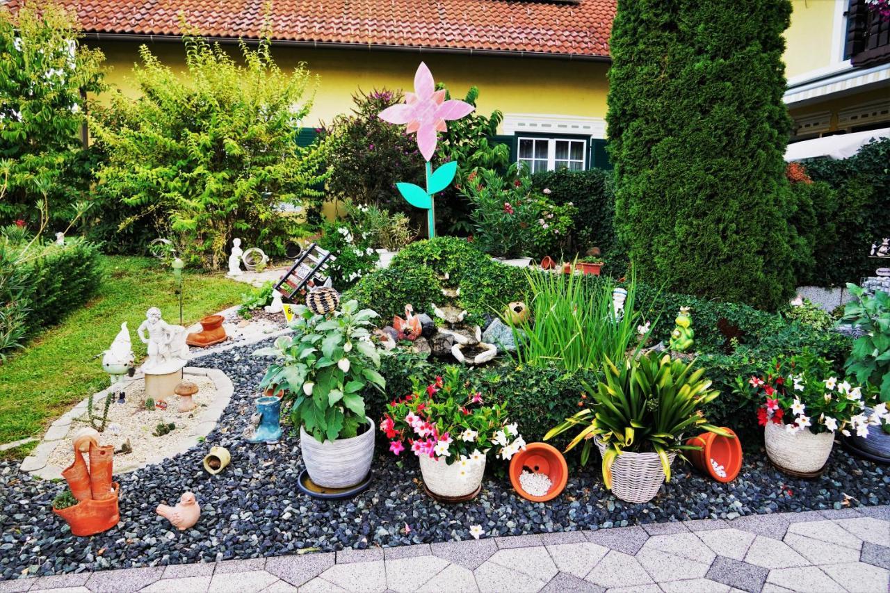 Gaestehaus Strini Jennersdorf Екстериор снимка